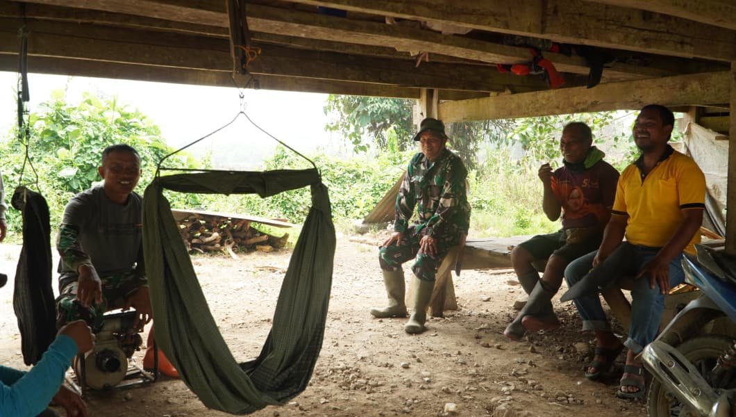 TNI Dekatkan Diri dengan Masyarakat Lewat Program TMMD di Luwu Timur