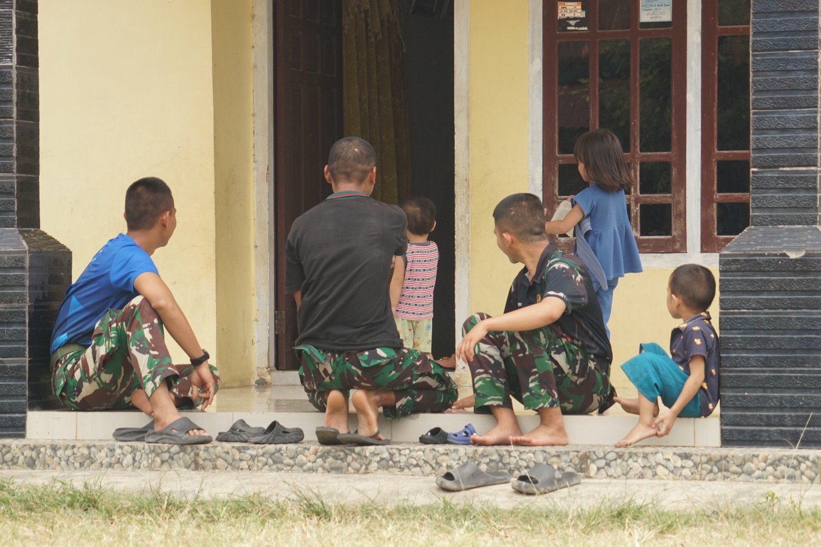 Interaksi Hangat TNI dengan Generasi Muda di TMMD — Edisi 2 16 Okt 2026