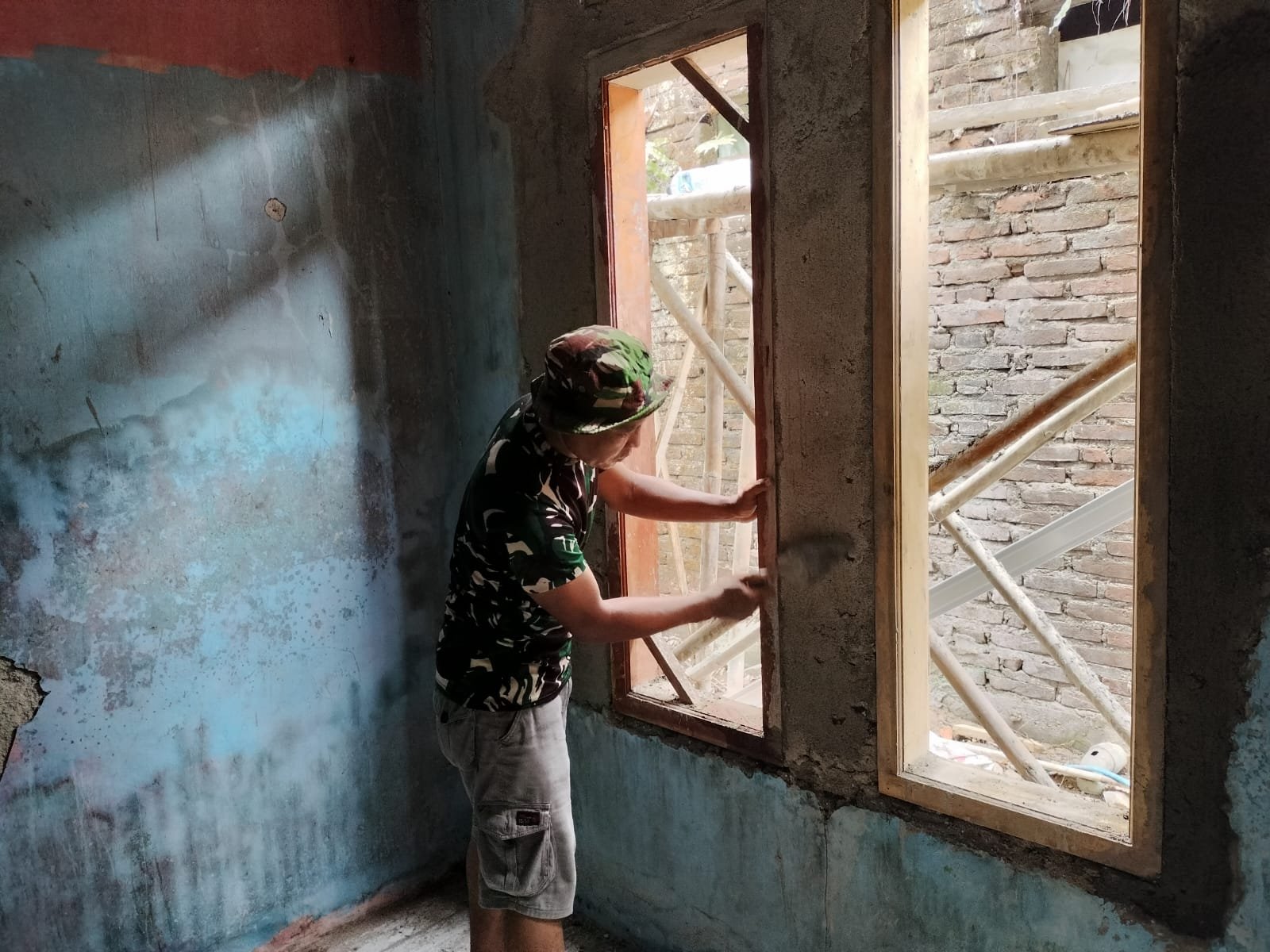 TNI Hadirkan Rumah Layak Huni untuk Warga Jayanti melalui Program TMMD